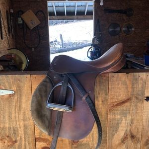 used 17” stubben english saddle